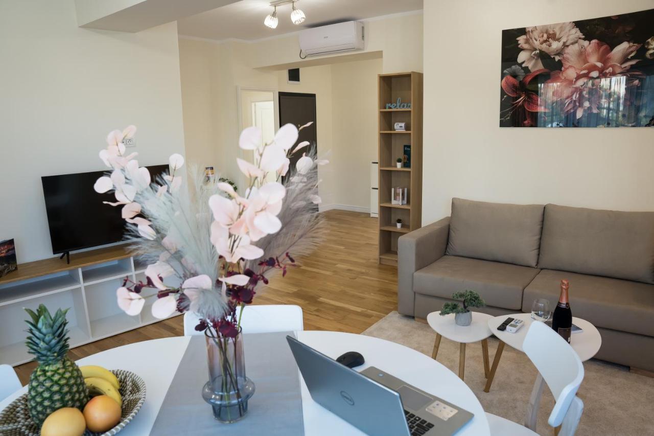 Azaleea Apartments Bucureşti Ngoại thất bức ảnh